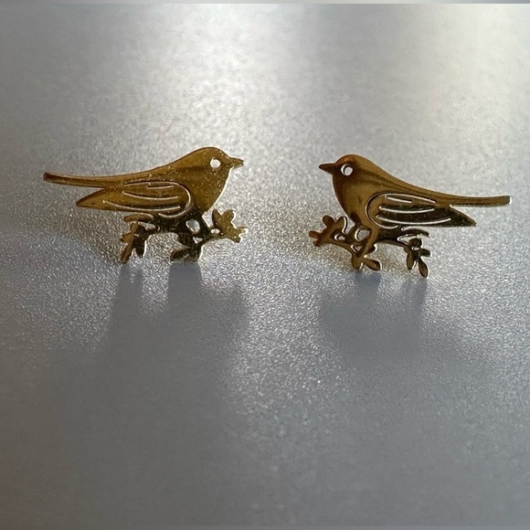 Stainless Steel Bird Studs. - Picture 9 of 10